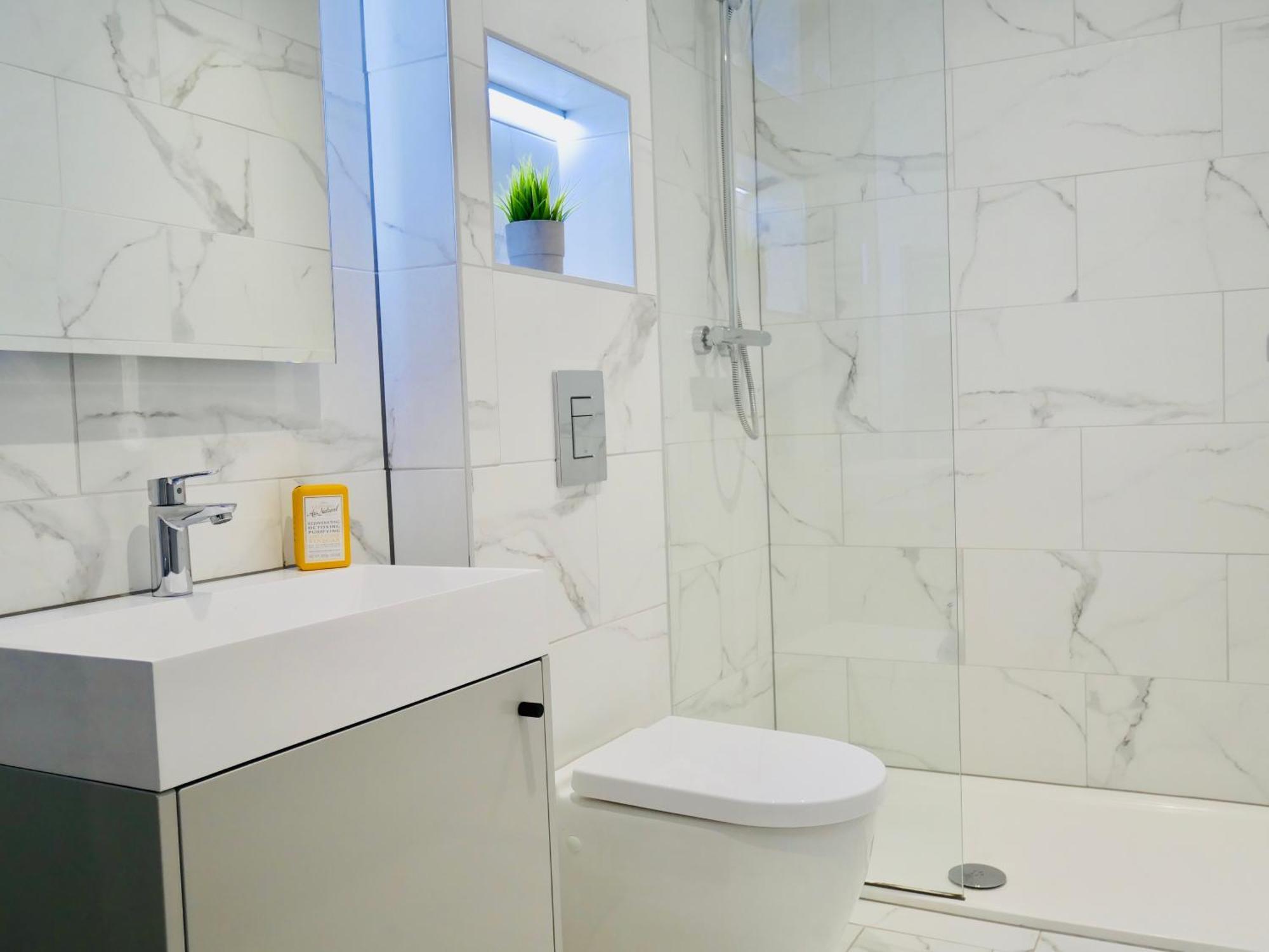 Beautiful Alumpointe Apartment - 400M To The Beach Bournemouth Eksteriør billede